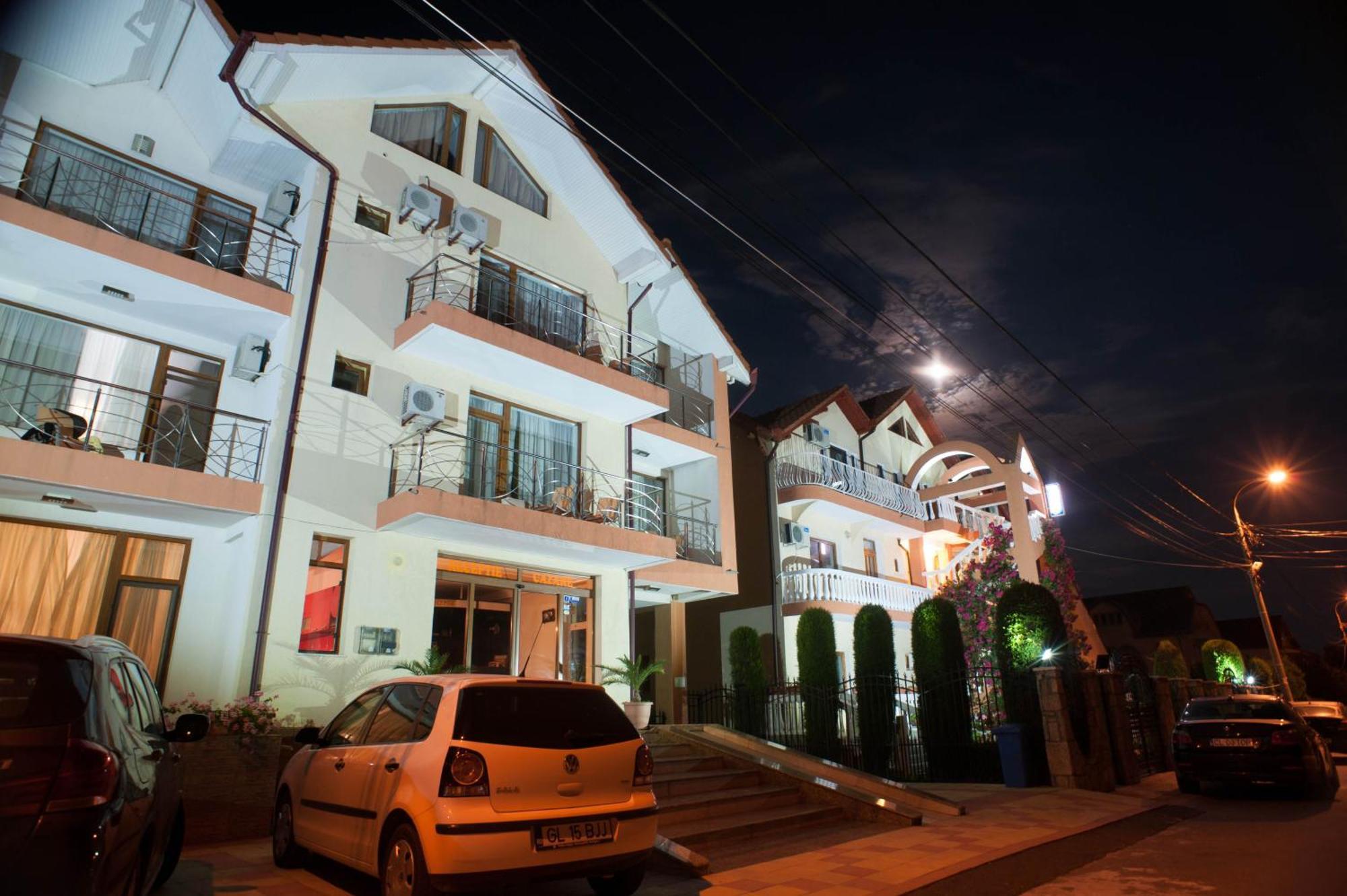 Complex Marinn Костинещи Екстериор снимка